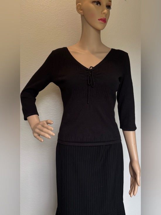 Express Tops - Express Black V-Neck Tie-Front Knit Textured Top stretch 3/4 sleeves Small